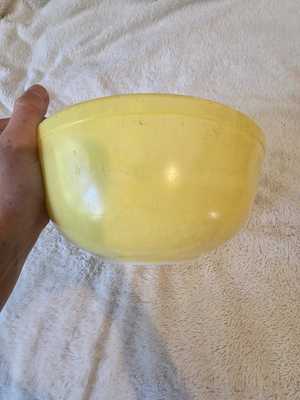 Pyrex 2-Piece Primary Colors Yellow Mixing Bowl Set